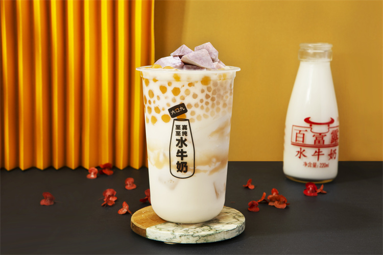 【C7娱乐奶茶】新手怎么寻找合适的奶茶店进行加盟？